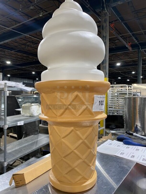 Ice Cream Cone Decoration! - Image 3 of 4