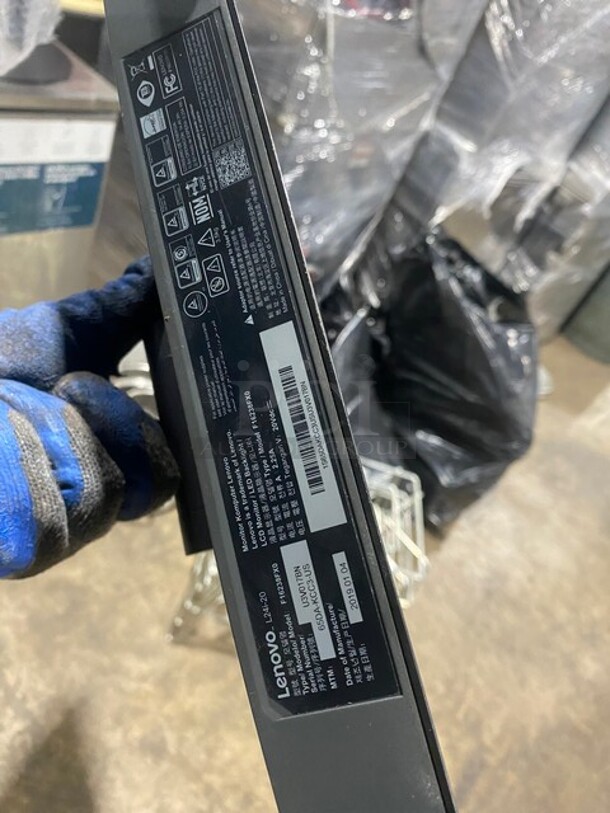 Lenovo Flat Screen TV! Model F16238FX0 Serial 1S65DAKCC3USU3V017BN! - Image 4 of 5