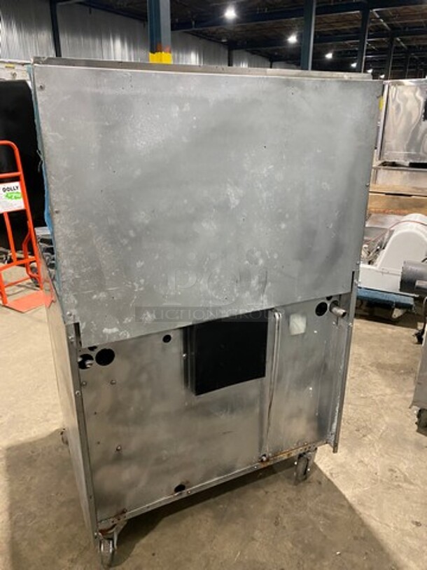 Garland Commercial Natural Gas Powered 6 Burner Stove! With Raised Back Splash! With Oven Underneath! Metal Oven Rack! All Stainless Steel! On Casters! - Image 3 of 9