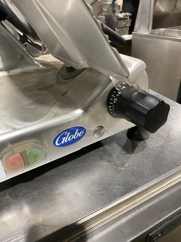 Globe Commercial Countertop Deli/ Meat Slicer! All Stainless Steel! Model: G12 SN: 534060 115V 60HZ 1 Phase - Image 6 of 8