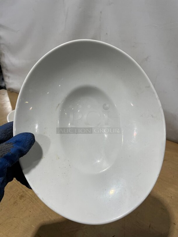 Carlisle Commercial Dinner Ware! 9X Your Bid!  - Image 7 of 8