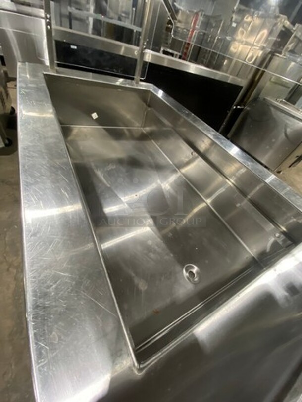 Low Temp Commercial Refrigerated Food Serving Station Counter/ Cold Pan! With Sneeze Guard! Stainless Steel Body! On Casters! Model: 50CFMX SN: L10C33214L 120V 60HZ 1 Phase - Image 5 of 10