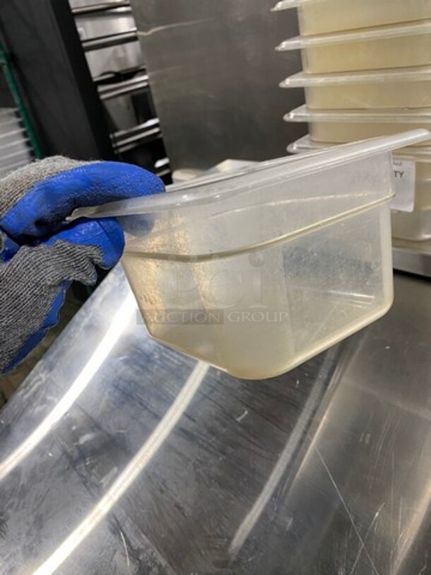 Cambro Clear Poly Food Containers! 15x Your Bid! - Image 7 of 9