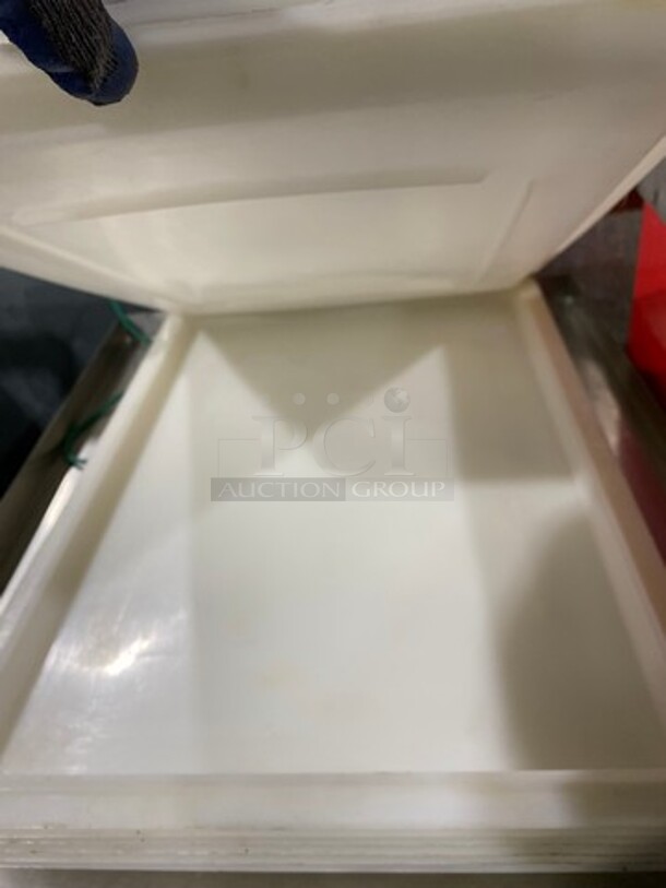 White Poly Food Serving Trays! 9x Your Bid! - Image 5 of 5