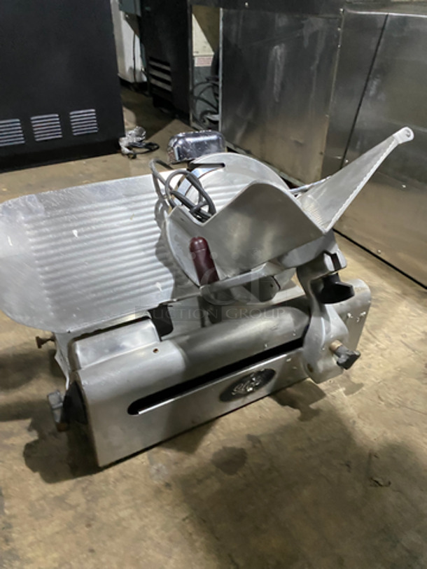 Globe Commercial Countertop Meat/Deli Slicer! All Stainless Steel! Model: 500L 115V 60HZ 1 Phase! - Image 2 of 9