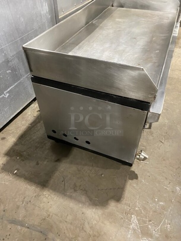 American Master Commercial Natural Gas Powered Countertop Flat Top Griddle And Cheese Melter Combo! With Back And Side Splashes! All Stainless Steel! - Image 3 of 9
