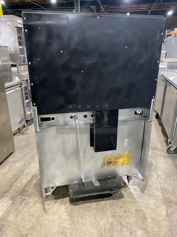 US Range Commercial Natural Gas Powered 6 Burner Stove! With Raised Back Splash! With Oven Underneath! All Stainless Steel! On Legs! - Image 2 of 10