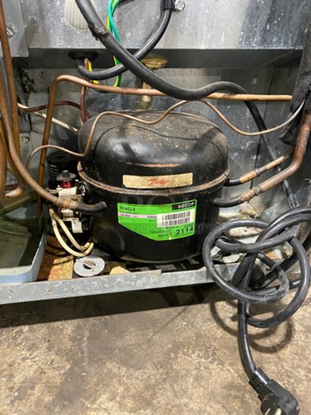 Delfield Commercial Single Door Lowboy/Worktop Cooler! All Stainless Steel! Model: 406STAR2 SN: 1205152000463 115V 60HZ 1 Phase - Image 6 of 9