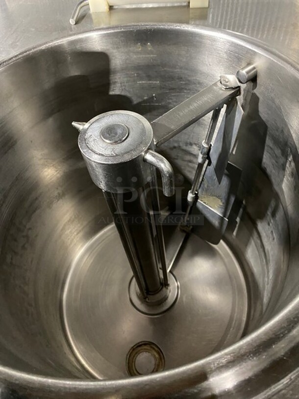 FAB! Carpigiani Commercial Floor Style Gelato Cream Cooker/Pasteurizer! All Stainless Steel! Model PASTOCREMA 55 Serial 387735! 220V 3 Phase! On Casters! - Image 8 of 11