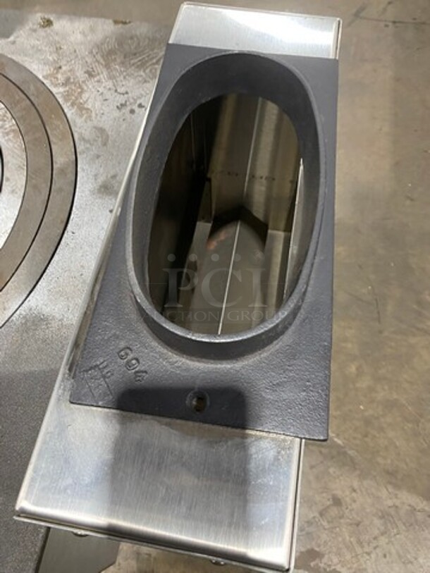 WOW! BRAND NEW! NEVER USED! Vulcan Commercial Natural Gas Powered 5 Ring Jet Burner Stock Pot! All Stainless Steel! On Legs! Model: SPR10005 SN: 481079555RS - Image 10 of 10