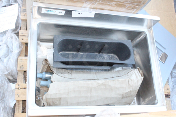 BRAND NEW SCRATCH & DENT! Regency 600IB1824CP 18" x 24" Underbar Ice Bin with 7 Circuit Post-Mix Cold Plate and Bottle Holders - 51 lb.

 - Image 2 of 4
