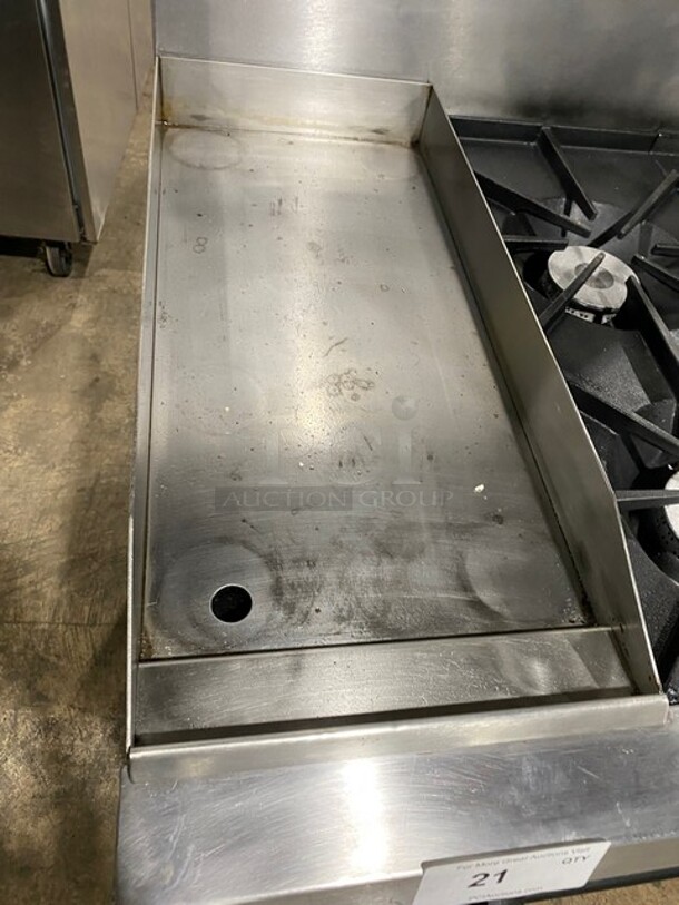 Southbend Heavy Duty Commercial Natural Gas Powered 4 Burner Stove! With Raised Back Splash! With Oven Underneath! All Stainless Steel! On Casters! Model: P32D-BBB SN: 05M09248! - Image 7 of 11
