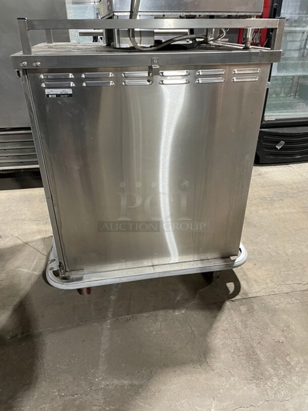 Carter-Hoffmann Commercial Single Door Meal/Tray Transport Cart! With Built In Pan Racks! All Stainless Steel! On Casters! Model: TE1S12 SN: 462731-052012! - Image 3 of 6