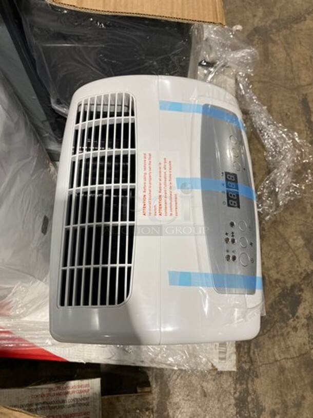 NEW! OUT OF THE BOX! SCRATCH-N-DENT! Whynter 70 Pint Portable Dehumidifier Unit! With Built In Pump! Model: RPD702WP 115V - Image 5 of 8