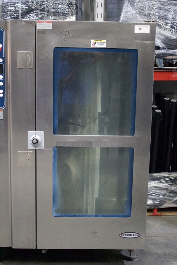 Alto-Shaam CombiTherm Roll-In Oven.  - Image 1 of 5