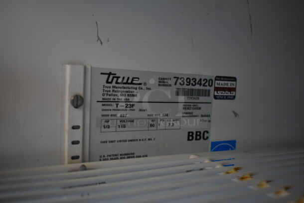 2012 True T-23F ENERGY STAR Stainless Steel Commercial Single Door Reach In Freezer w/ Poly Coated Racks. 115 Volts, 1 Phase. Tested and Powers On But Does Not Get Cold - Image 5 of 6