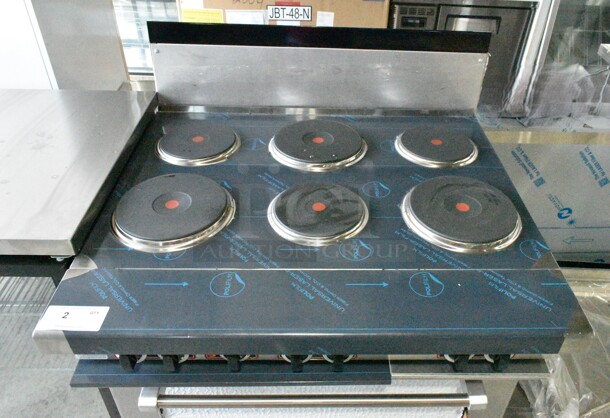 BRAND NEW SCRATCH AND DENT! 2023 Garland SS686 Stainless Steel Sentry Series 6 Sealed Burner Electric Restaurant Range with Standard Oven. 208 Volts, 3 Phase.  - Image 3 of 11