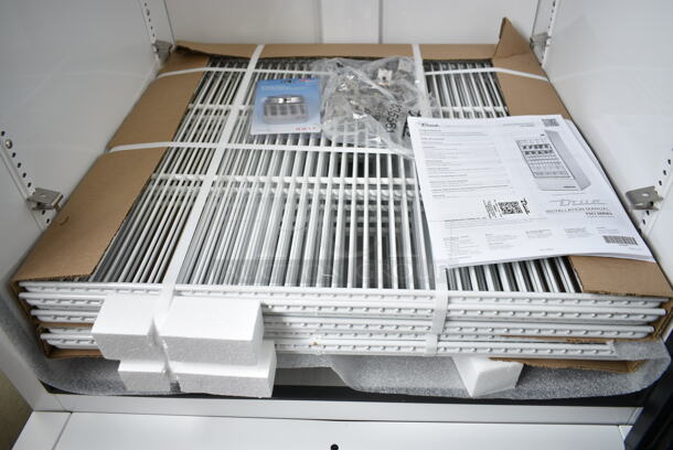 BRAND NEW SCRATCH AND DENT! 2024 True TSCI-600R-G-PH Metal Commercial Single Door Cooler Merchandiser w/ Poly Coated Racks. 115 Volts, 1 Phase. Tested and Working! - Image 4 of 7