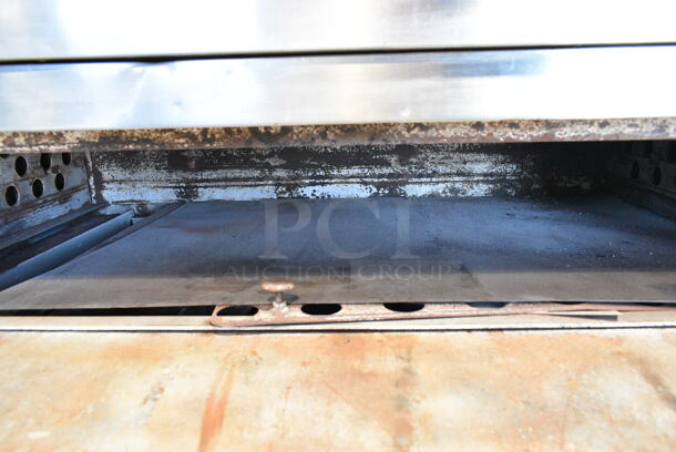 2 Bakers Pride Y600 Stainless Steel Commercial Natural Gas Powered Single Deck Pizza Oven. 140,000 BTU. 2 Times Your Bid!  - Image 8 of 12