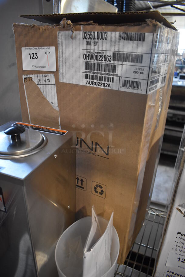 LIKE NEW! 2022 Bunn OHW 80 oz. Pourover Stainless Steel Commercial Countertop Hot Water Machine. Used a Few Times at Trade Show as a Demonstration. 120 Volts, 1 Phase. 7x13x17. Tested and Working! - Image 5 of 6