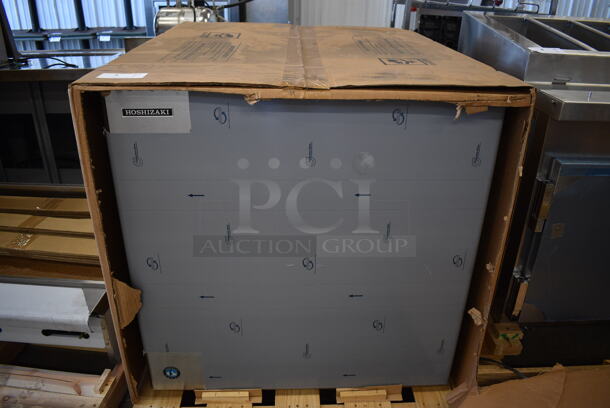 BRAND NEW IN BOX! Hoshizaki Model KMH-2000SRH Stainless Steel Commercial Ice Head. 208-230 Volts, 1 Phase. 36x41x36