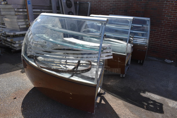 Metal Commercial Curved Remote Deli Display Case Merchandiser. Does Not Come w/ Compressors. Comes In Three Pieces. Pictures of Item In Use Are Attached. 63x39x56 Each Piece. - Image 4 of 8