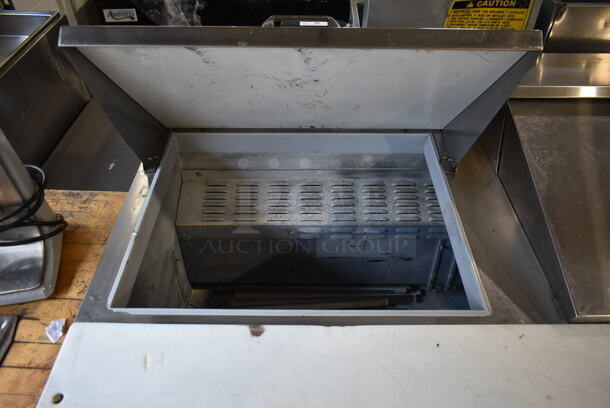 Continental SW60-24M Stainless Steel Commercial Sandwich Salad Prep Table Bain Marie Mega Top on Commercial Casters. 115 Volts, 1 Phase. Tested and Working! - Image 5 of 9