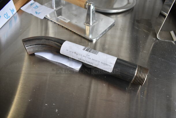 BRAND NEW SCRATCH AND DENT! Lot of Various Items Including Vollrath 47709 Steak Weight, Frymaster 8130188 Npl,Drn 1-1/4 X 9.67 60 Deg, CX17M2 Grill Brush, Round Metal Pizza Pan, Metal Fry Basket.  - Image 7 of 10