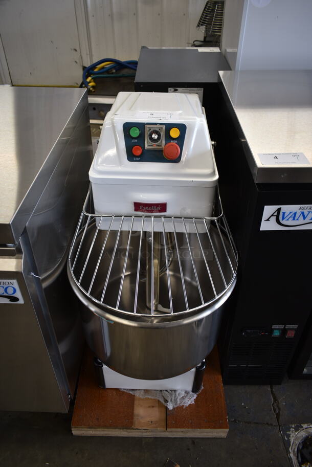 BRAND NEW SCRATCH AND DENT! Estella 348SM40 Metal Commercial Floor Style 40 Quart Spiral Dough Mixer w/ Stainless Steel Mixing Bowl, Bowl Guard and Dough Hook. 240 Volts, 1 Phase. - Image 2 of 7