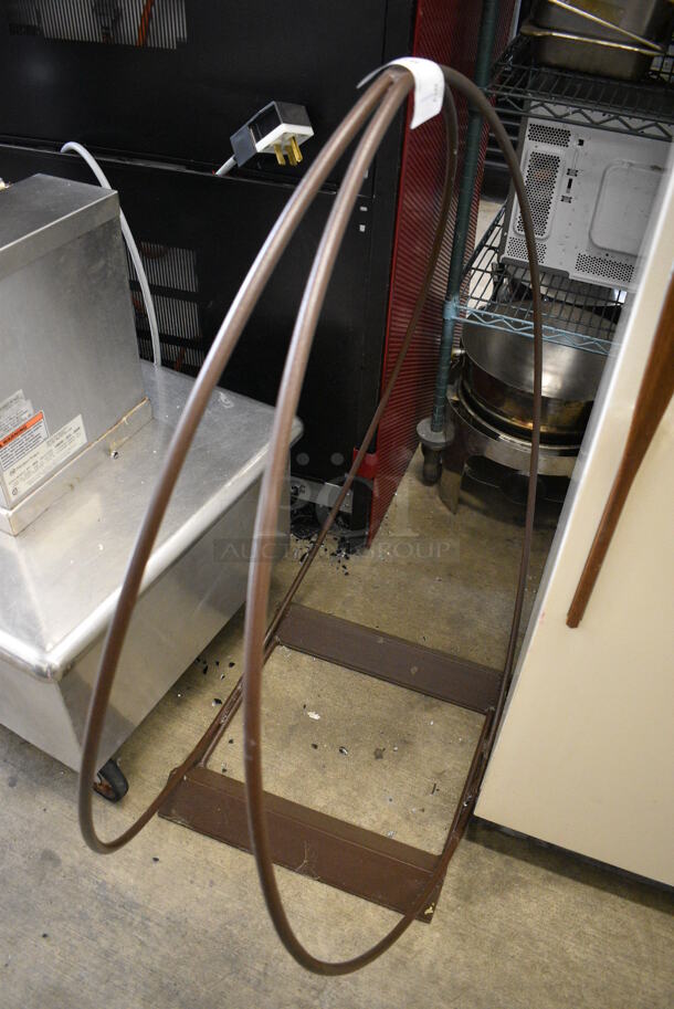 Brown Metal Unit. 37x18x43 - Image 3 of 3