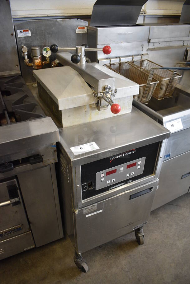 Henny Penny Model 600 Stainless Steel Commercial Floor Style Natural Gas Powered Pressure Fryer on Commercial Casters. 80,000 BTU. 18.5x38x49 - Image 2 of 7