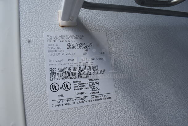 Sears 253.9284110 White Residential Freezer. 115 Volt 1 Phase. Tested and Working! - Image 7 of 7