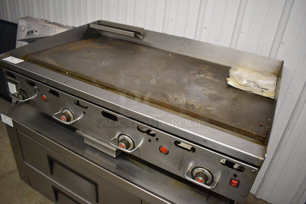 LATE MODEL! Vulcan Hart 948RX-101 Stainless Steel Commercial Countertop Natural Gas Powered Flat Top Griddle w/ Thermostatic Controls. 108,000 BTU. 48x32x17 - Image 3 of 9