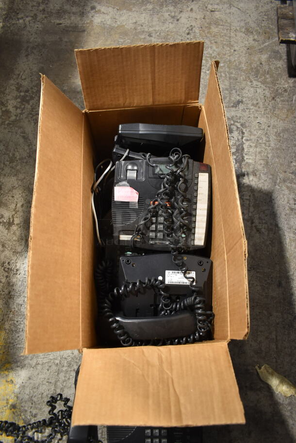 ALL ONE MONEY! Lot of 7 Corded Office Telephones Including Astra 9120.  - Image 3 of 4