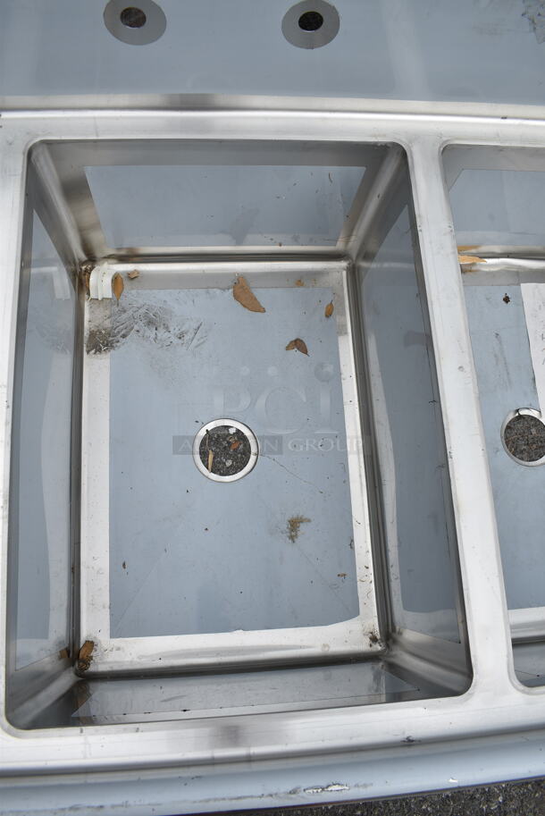BRAND NEW SCRATCH AND DENT! Regency 600S32028224 115" 16-Gauge Stainless Steel Three Compartment Commercial Sink with 2 Drainboards - 20" x 28" x 14" Bowls. No Legs.  - Image 6 of 9