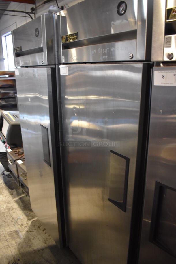 2016 True TG1R-1S ENERGY STAR Stainless Steel Commercial Single Door Reach In Cooler w/ Poly Coated Racks on Commercial Casters. 115 Volts, 1 Phase. 29x35x83. Tested and Working! - Image 2 of 4