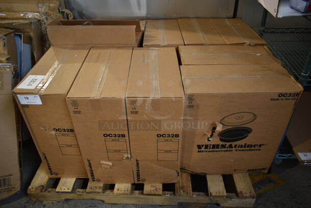 PALLET LOT OF 10 BRAND NEW SCRATCH AND DENT! Boxes of Versatainer OC32B Microwaveable Containers. 10 Times Your Bid! - Image 2 of 3
