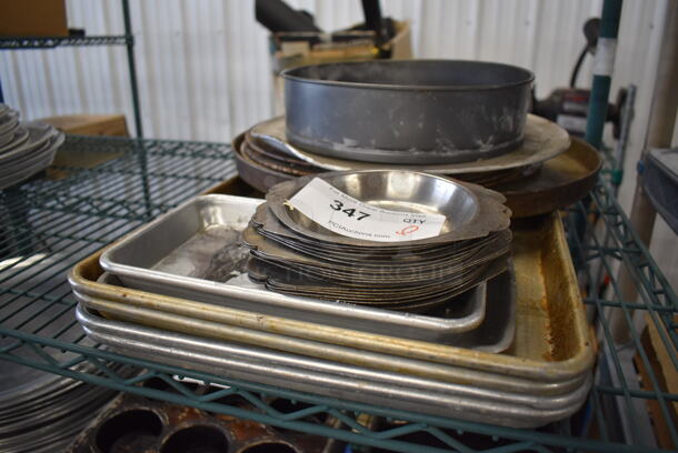 ALL ONE MONEY! Lot of Various Metal Items Including Baking Pans  - Image 3 of 7