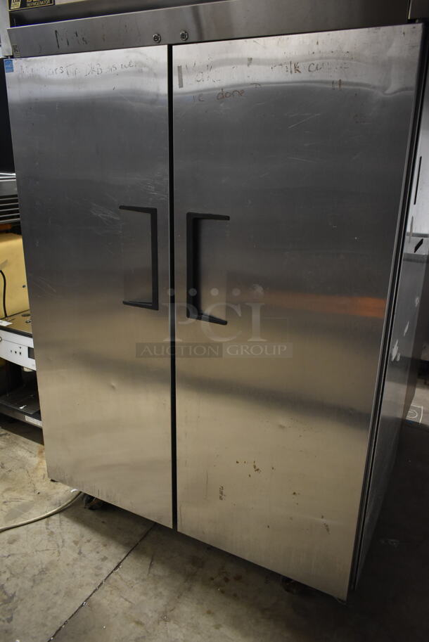 2013 True TG2R-2S ENERGY STAR Stainless Steel Commercial 2 Door Reach In Cooler w/ Poly Coated Racks on Commercial Casters. 115 Volts, 1 Phase. Tested and Working! - Image 3 of 8