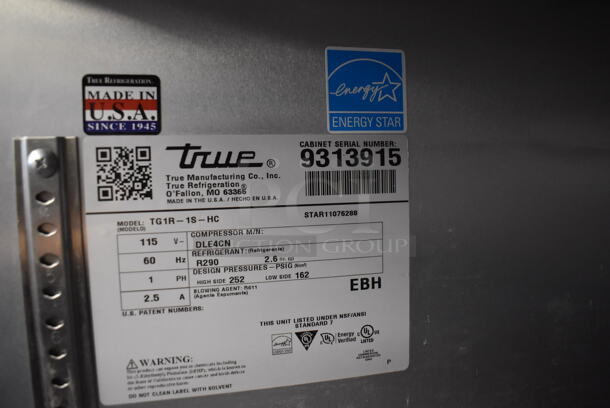 2018 True TG1R-1S-HC ENERGY STAR Stainless Steel Commercial Single Door Reach In Cooler w/ Poly Coated Racks on Commercial Casters. 115 Volts, 1 Phase. 29x35x83. Tested and Working! - Image 6 of 7
