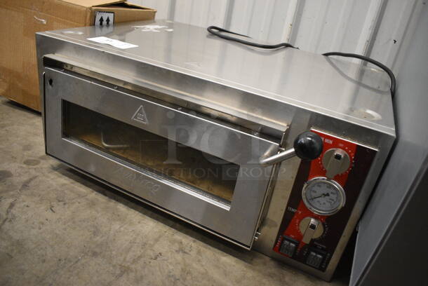 Avantco Model 177DPO18S Stainless Steel Commercial Countertop Single Deck Pizza Oven w/ Stone. 120 Volts, 1 Phase. 28x22x12. Tested and Working! - Image 3 of 8