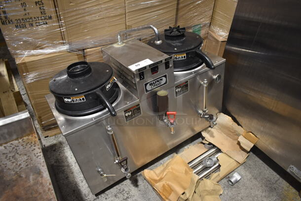 Bunn U3 120/240 Stainless Steel Commercial Countertop 3 Gallon Twin Coffee Machine Urn w/ Hot Water Dispenser and 2 Poly Brew Baskets. 120/240 Volts, 1 Phase. - Image 3 of 9