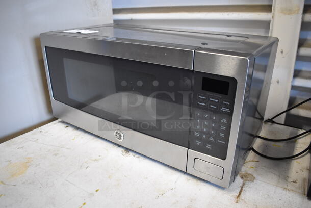 General Electric PEM31SF1SS Countertop Microwave Oven. 120 Volts, 1 Phase. 24x12x12 - Image 2 of 6