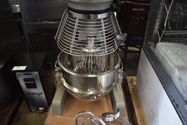 BRAND NEW SCRATCH AND DENT! 2023 Globe SP40 Metal Commercial Floor Style 40 Quart Planetary Dough Mixer w/ Stainless Steel Mixing Bowl, Bowl Guard, Dough Hook, Paddle and Whisk Attachments. 220 Volts, 1 Phase.  - Image 4 of 10