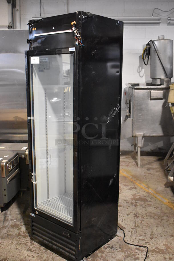 BRAND NEW SCRATCH AND DENT! KoolMore MDR-1GD-13C Metal Commercial Single Door Reach In Cooler Merchandiser w/ Poly Coated Racks on Commercial Casters. 115 Volts, 1 Phase. Tested and Working! - Image 2 of 9
