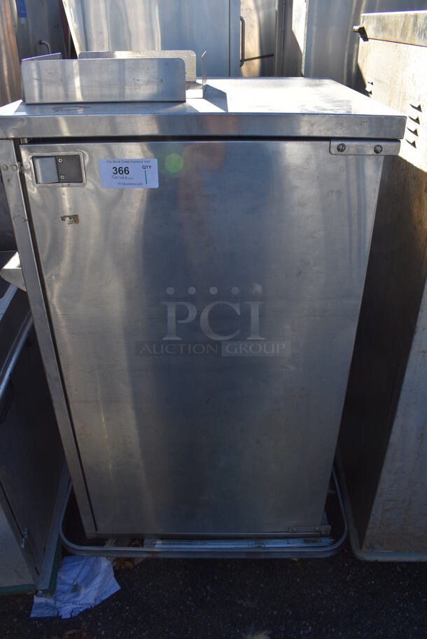 Stainless Steel Commercial Enclosed Pan Rack on Commercial Casters. 33x32x55 - Image 1 of 4