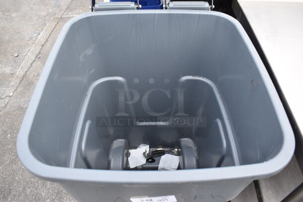 Carlisle 345050 Poly Trash Can. 23x28x39 - Image 5 of 5