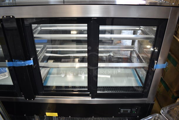 BRAND NEW SCRATCH AND DENT! Avantco 193BC72HCB Metal Commercial Floor Style Deli Display Case Merchandiser. See Pictures for Broken Glass. 110-120 Volts, 1 Phase. Tested and Working!  - Image 3 of 10