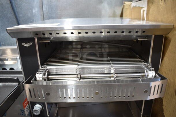 BRAND NEW SCRATCH AND DENT! Vollrath CT2BH-120400 JT1BH Stainless Steel Commercial Countertop Conveyor Toaster with 2 1/2" Opening. 120 Volts, 1 Phase. Tested and Working! - Image 4 of 5