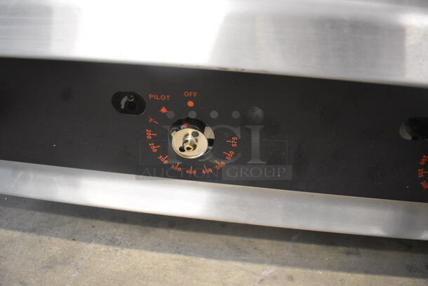 BRAND NEW SCRATCH AND DENT! CPG 48" 351GTUCPG48N Ultra Series Chrome Top Countertop Natural Gas Powered Griddle w/ Regulator. 120,000 BTU - Image 4 of 7